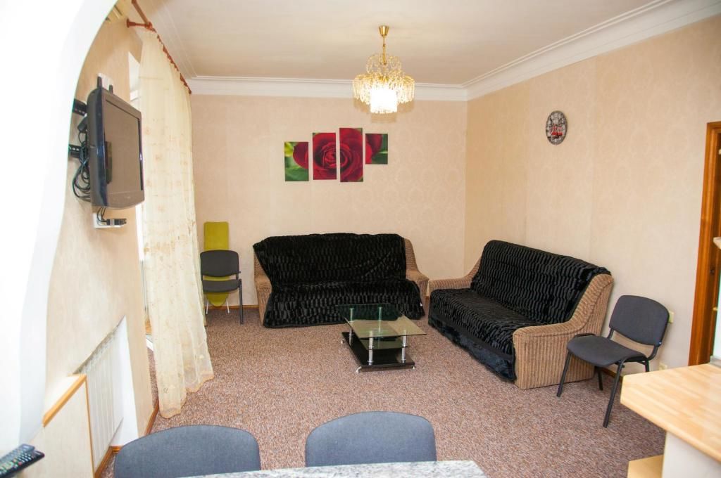 Апартаменты 3 rooms Аpartment on Sobrny avenue 179. Centre Port Imeni Lenina-22